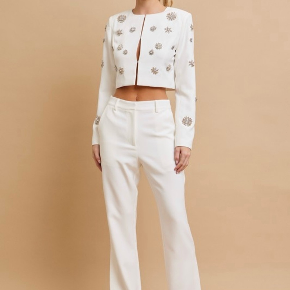 Elegant White Women's Pantsuit